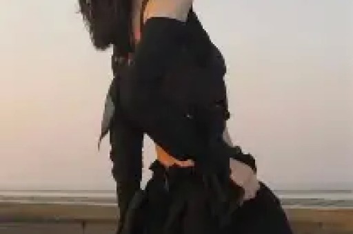 300万粉丝的网红塌房同时交6位女朋友见面不逛街直接开房