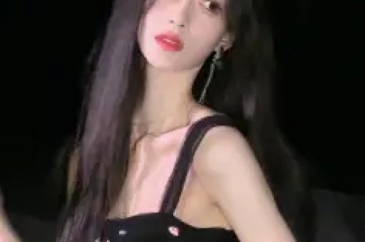 网红“旺仔小乔”微博被禁言抖音和小红书已被禁止关注演唱会争议后已掉粉超430万