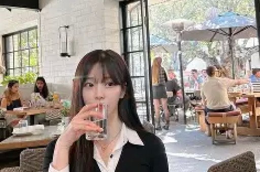 “薛定谔的演技”热搜一吹我就笑